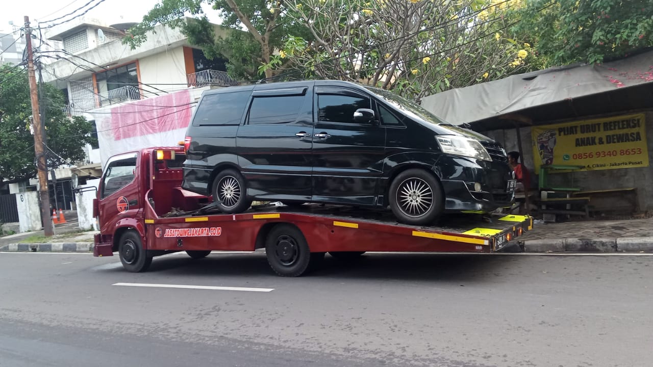 Jasa towing mobil di PANCORAN